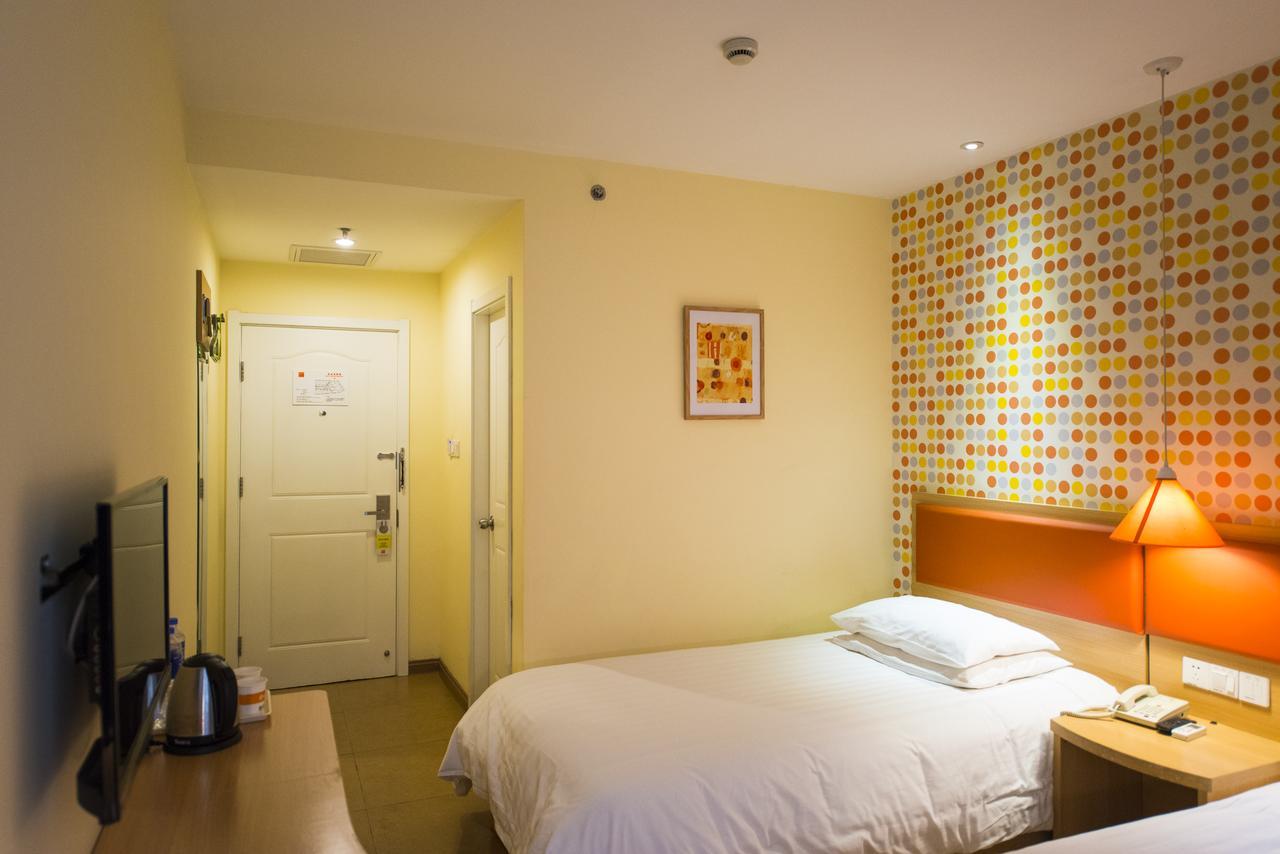 Home Inn Tianjin Weijin Road Tianjin University Екстер'єр фото